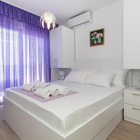 شقة Gorgeous Apartment In Komarna With Wifi *